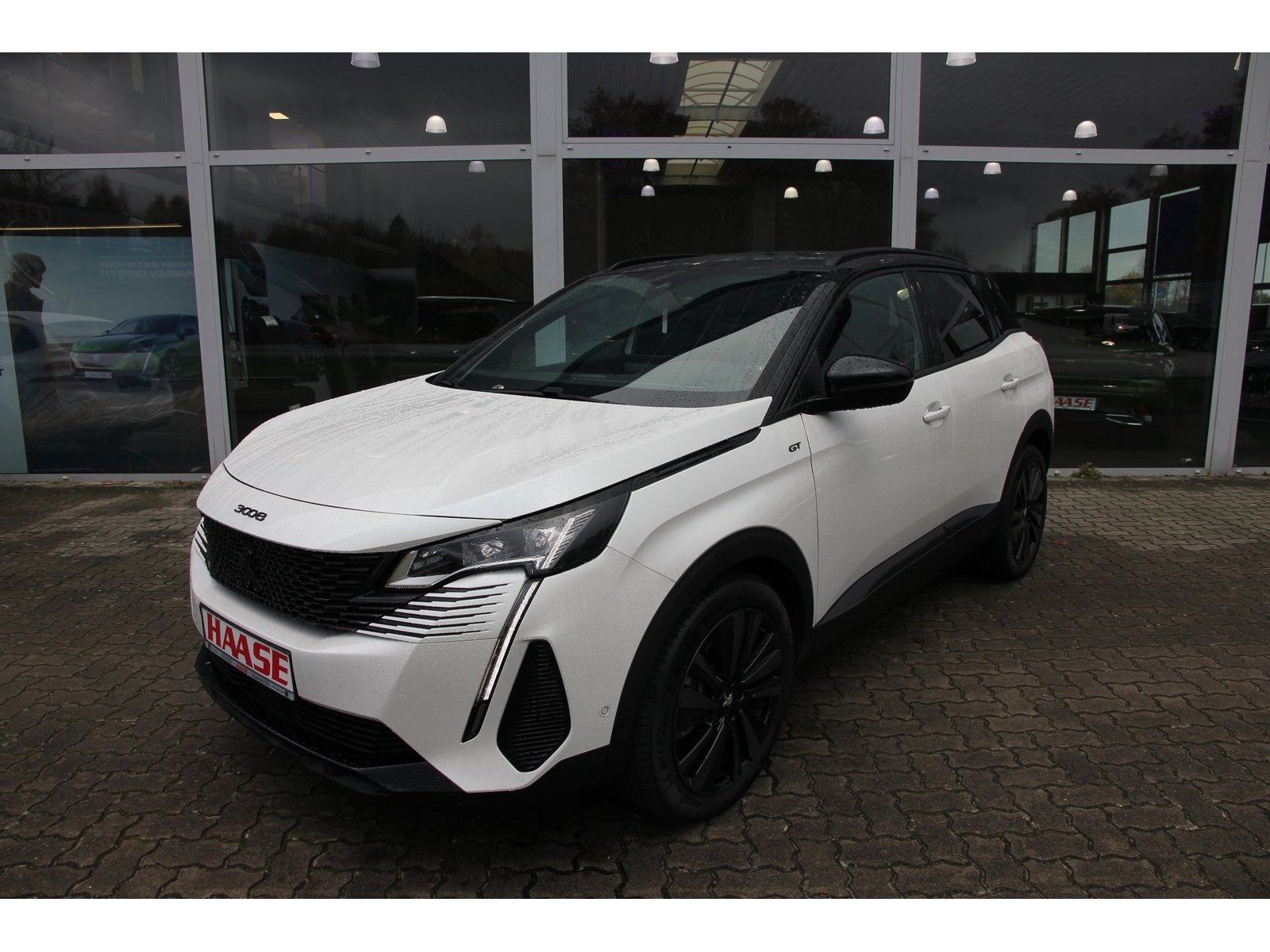 Peugeot 3008 GT HDi 130 EAT8 SHZ Pano LED Navi Focal